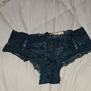 Victoria's Secret Cheeky Lace Underwear!! Nwts Sz Medium. Gorgeous Blue/green!!